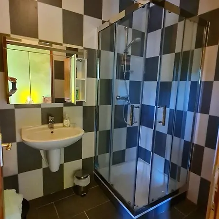 Cosy Avec Salle De Jeux Et Terrasse, Proche Belgique Et Luxembourg - Fr-1-584-329 *